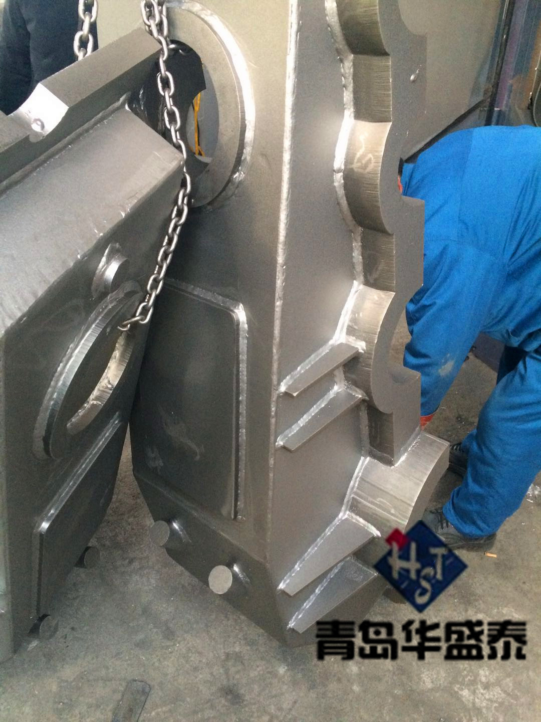 2018年發往江蘇泰州3720吊鉤式拋丸機調試完畢