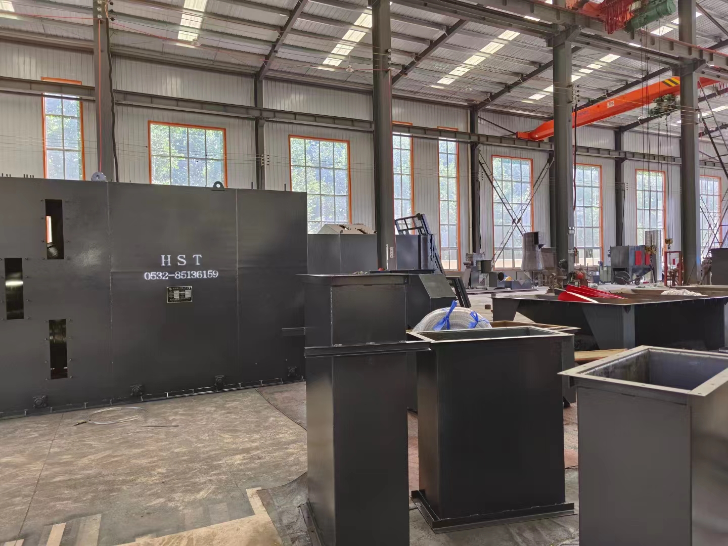 鋁件打砂清理機_鋁清理砂機打孔視頻_鋁材打砂機